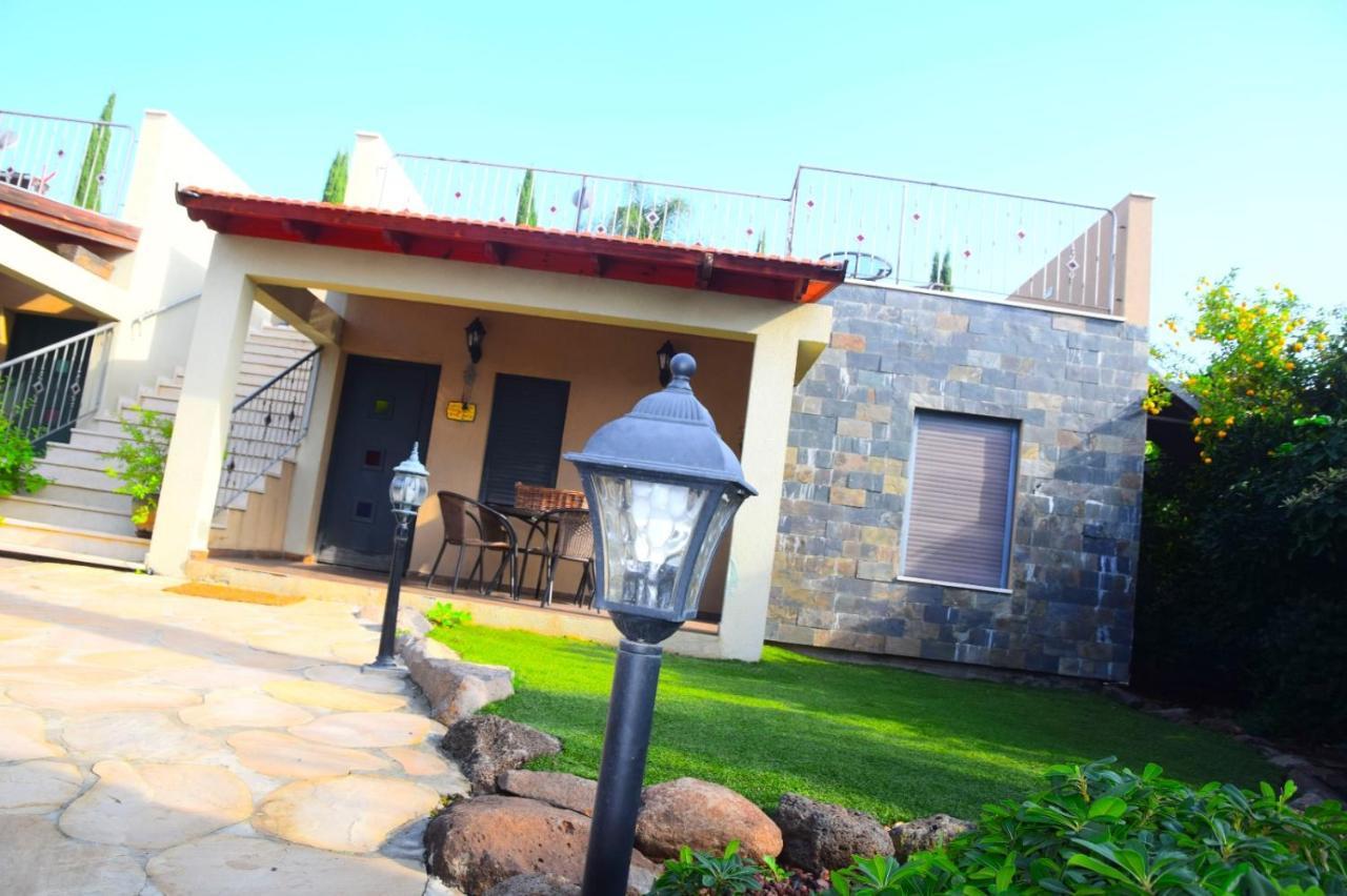 Tenebagolan Suites Zimmers Had Nes Exterior foto